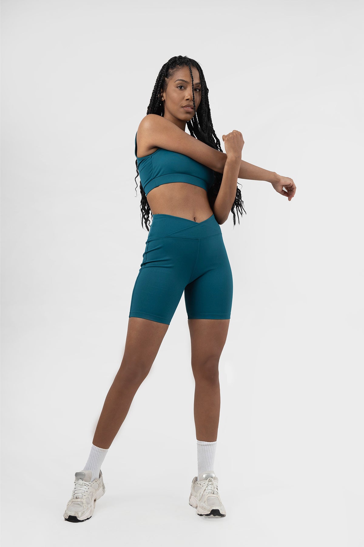 SPORT BRA ESCOTE CUADRADO