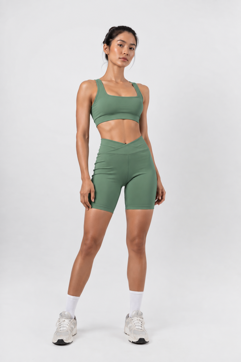 SPORT BRA ESCOTE CUADRADO