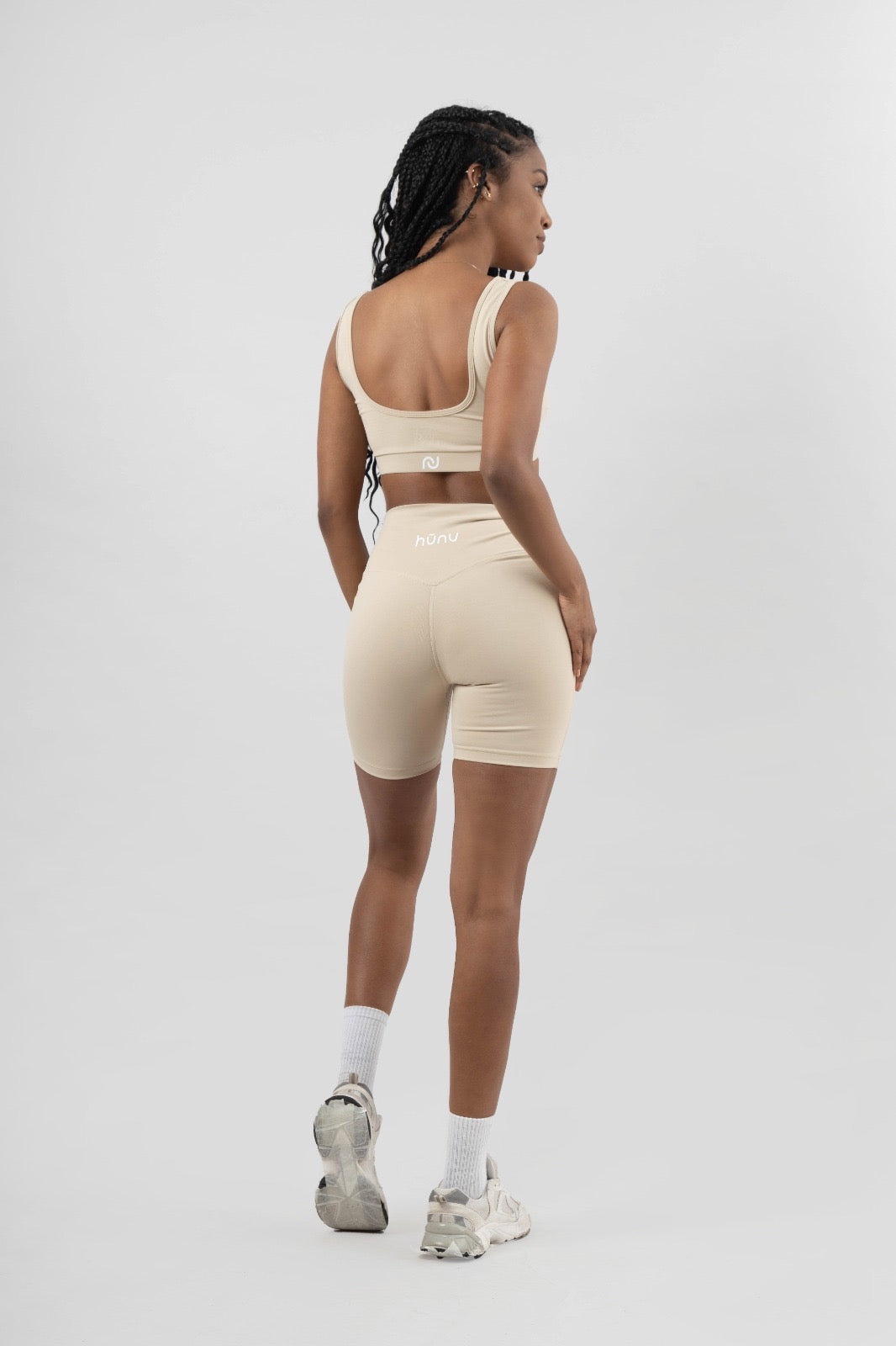 SPORT BRA ESCOTE CUADRADO