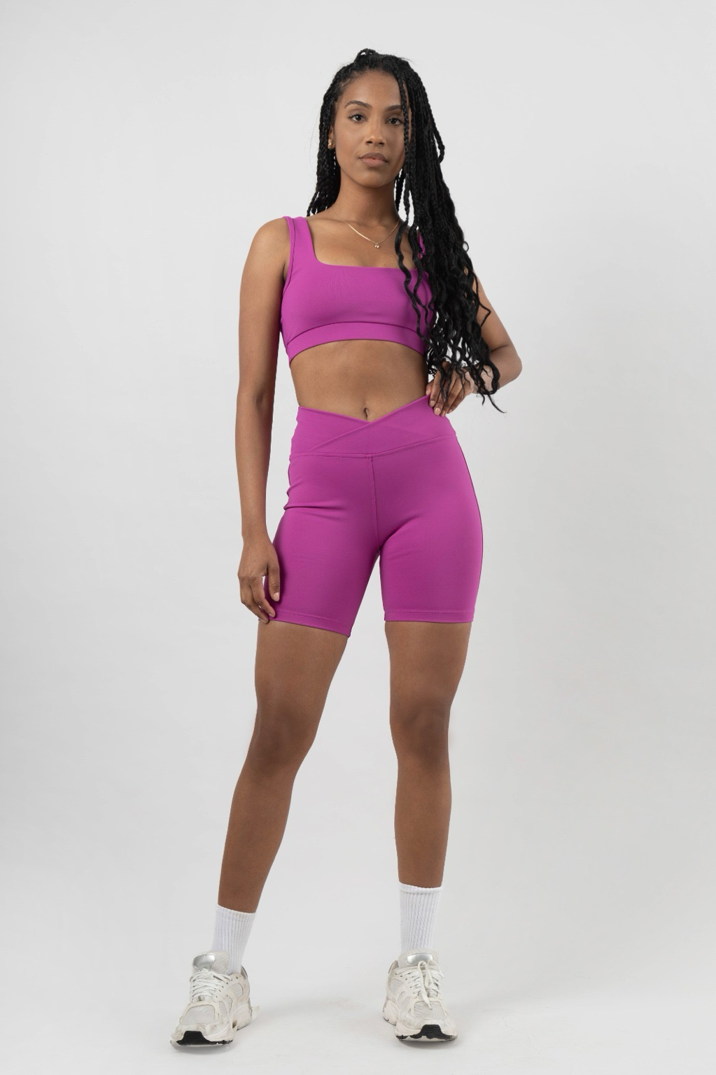 SPORT BRA ESCOTE CUADRADO