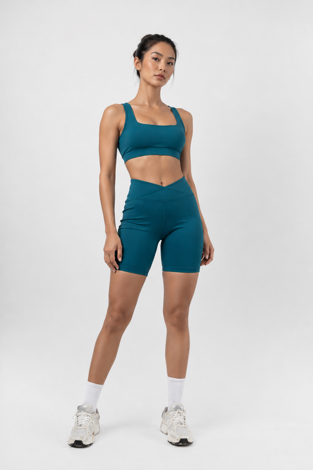 SPORT BRA ESCOTE CUADRADO